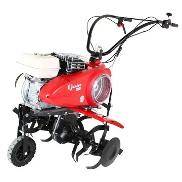 Motoculteur PUBERT QUATRO JUNIOR 60H : moteur Honda GP 200, 200 cm³, largeur 90 cm, profondeur 32 cm, 6 fraises, roue de transport, châssis renforcé. Idéal jusqu’à 3500 m².