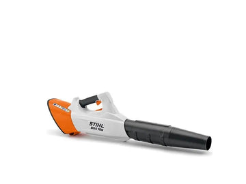 Souffleur à batterie STIHL BGA 100 puissant (1040 m³/h), léger (2,5 kg) et silencieux. Parfait pour les pros, avec moteur EC et vitesse d’air 270 km/h.