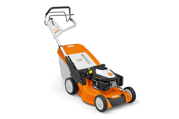 Tondeuse STIHL RM 650 VE thermique 48 cm, moteur 166 cm³, démarrage électrique, bac 70 L, mulching intégré. Idéale pour une tonte efficace et confortable sur grandes surfaces.